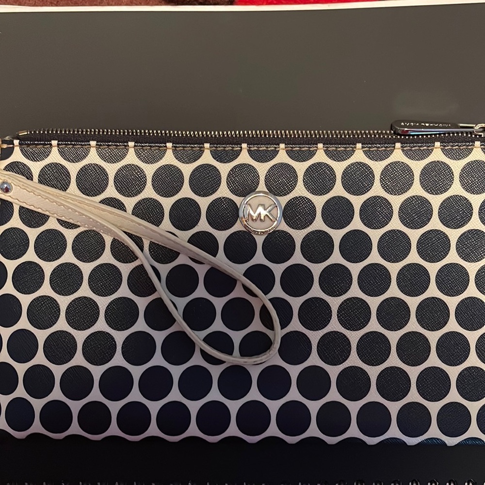 Michael Kors wristlet